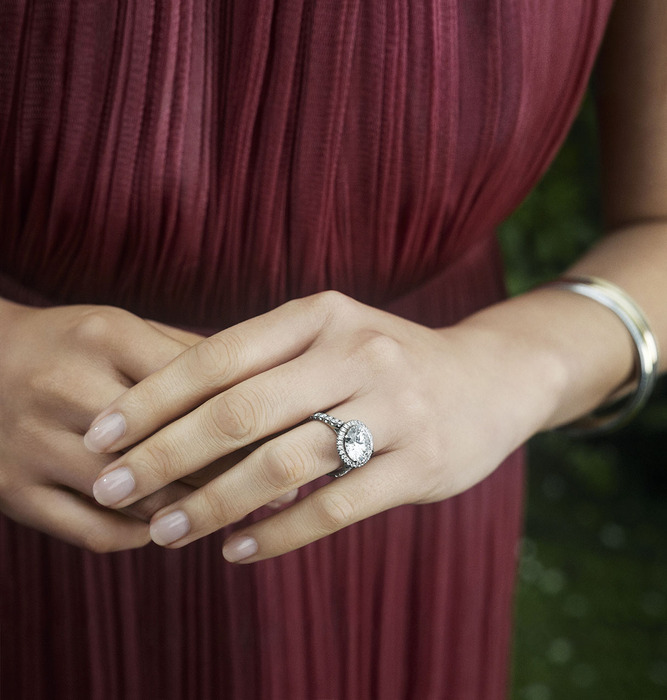 Cartier Destinée 系列鑽石戒指,價格電洽。